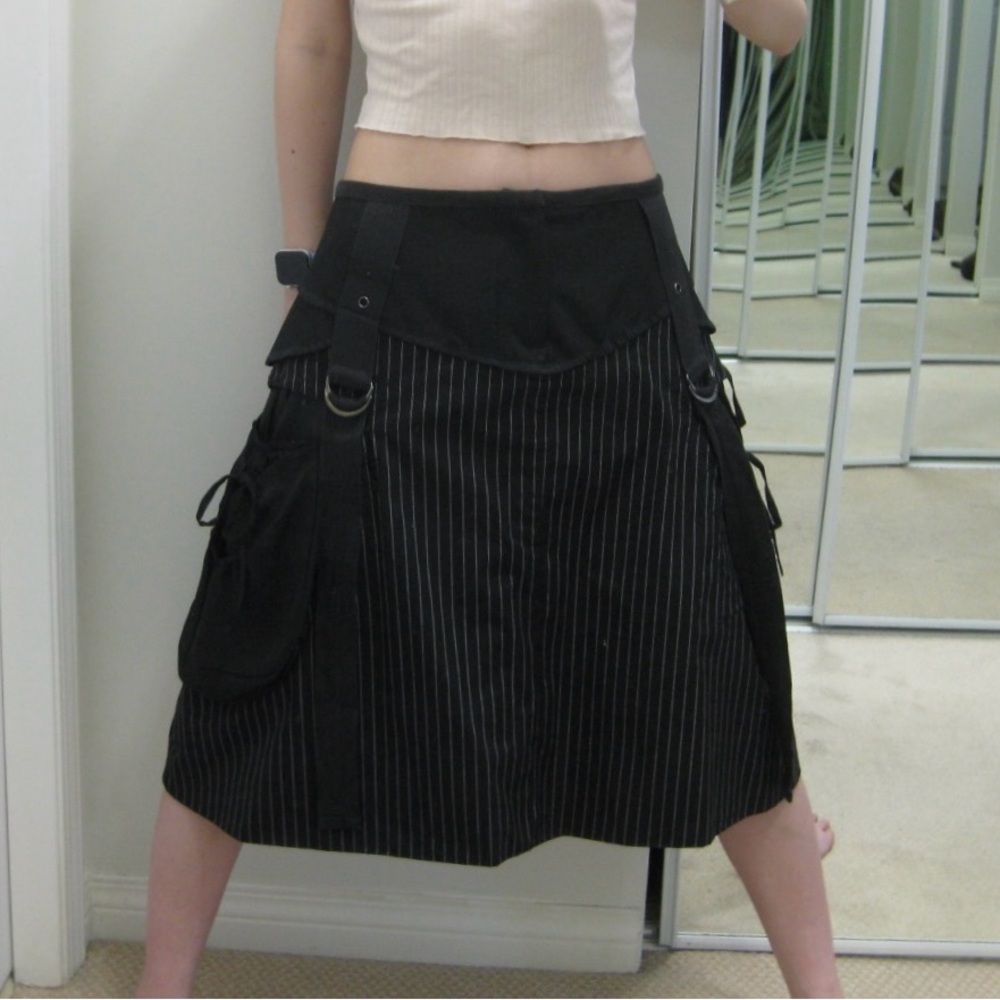 [SOLD] goth midi skirt ♡